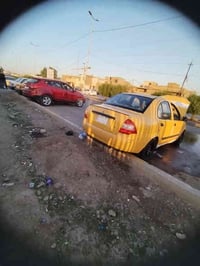 سياره طيبه موديل 14 مصفره هيئه وقرامات بيه بس خيط تبخير وبيه صبق جاملق...