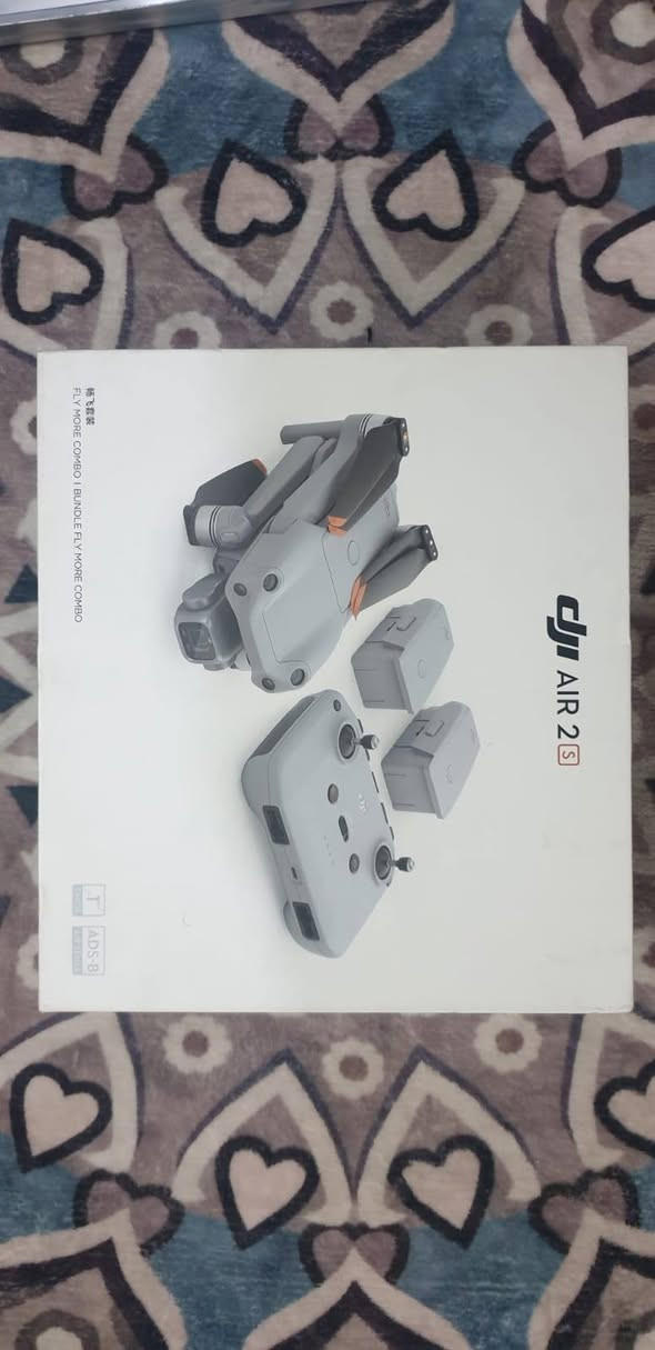 السلام عليكم ورحمة الله وبركاته
درون من شركة dji air2s 
شبه جديدة استعمال جدا جدا قليل
معروضة للبيع في بغداد اللي يحب يستفسر عنها رقم صاحبها ***********
اعتذر اذا لم تجد رد مني انا فقط قمت بالنشر نيابة عن صاحب الدرون بسبب عدم استخدامه للفيس
