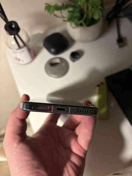 هونر ماجيك 5 برو 

جهاز كامل الملحقات نضافة نفس ما موضح في الصور 

ذاكرة 512 

يشغل كل الألعاب على اعلى اعدادات 

السعر 550

للتواصل واتساب : ***********
