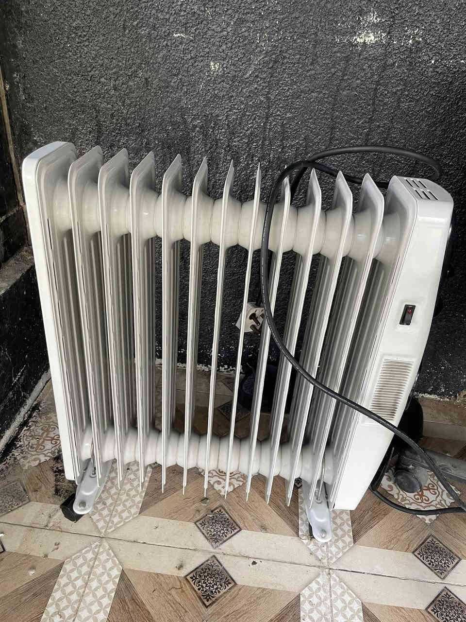 سلام عليكم صوبه كهبرائيه للبيع مستعمله مكاني كربلاء الحسينيه قيم واخذ بما يرضي الله ***********
