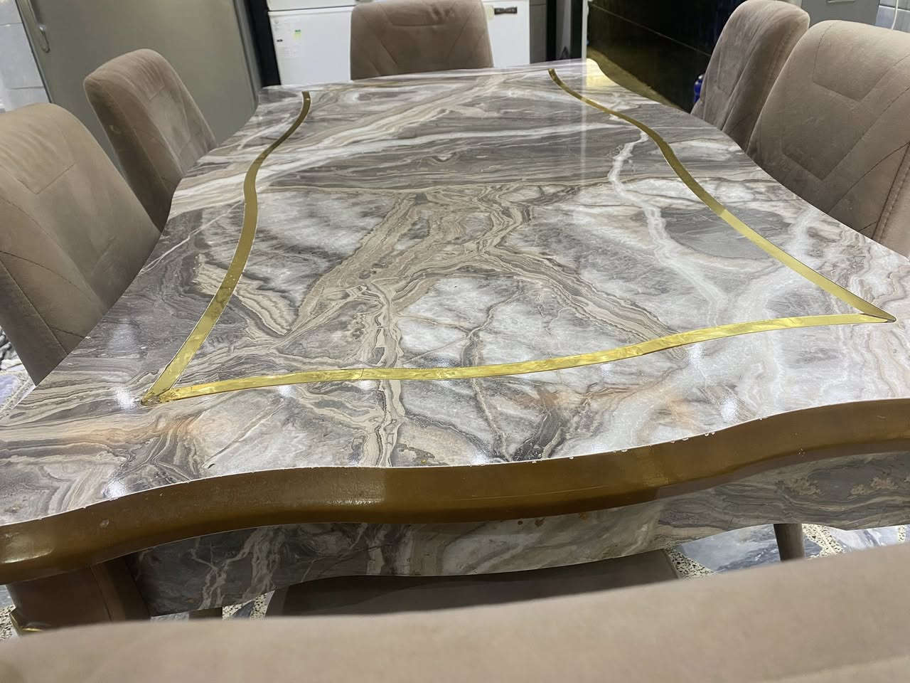 ميز طعام مع ٦كراسي سعر ٢٥٠ وبي مجال وعن حلال بي ضرر بسيط


**إذا كنت صاحب هذا الإعلان وتريد حذفه لأي سبب، رجاءا أرسل رسالة إلى الدعم الفني**