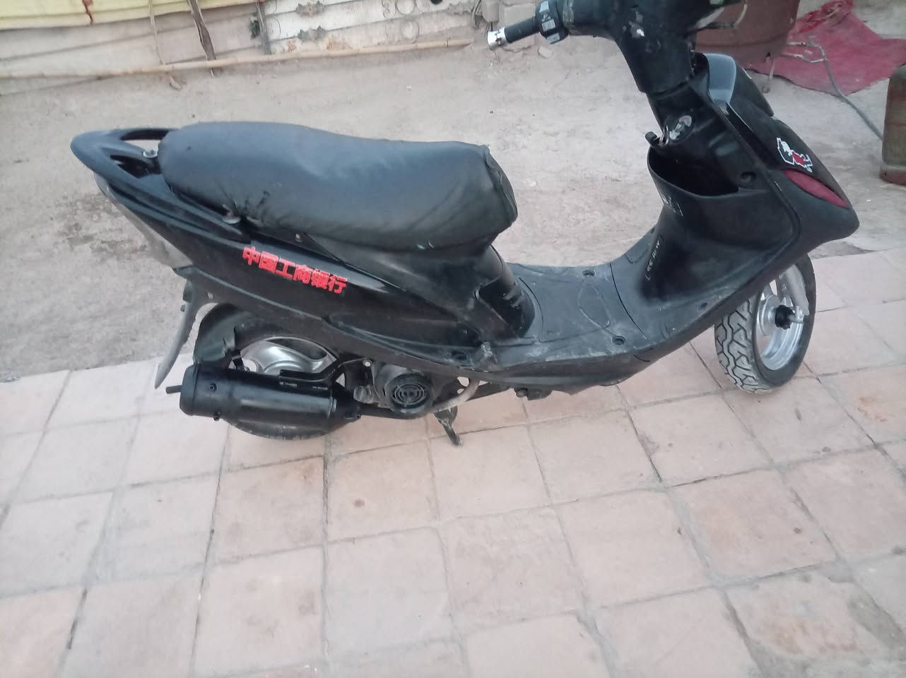 السلام وعليكم دراجه ماكس عدله دراجه جاهزه كهربايات كله شغاله ما نقصه شي مكينه ناعمه لا تنقص ولا تبخر سعر 650بيه مجال مكاني القرنه يم لمحكمه شراي يجي خاص ***********
