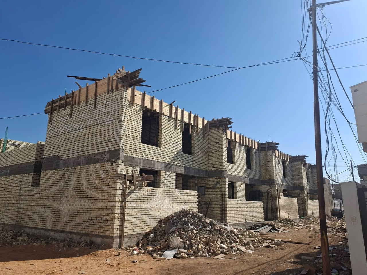 السلام عليكم قالب نجارة متفرغ للعمل حالياً شغل نظيف درجة أولى رقم الهاتف ***********
