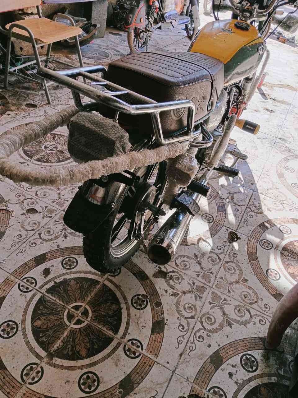 دراجه سافان موديل 2024 دراجه حلوه وجديده وخير من الله كفاله عامهه درايه البصره دكان ديالى جديده الشط السعر خاص ***********
