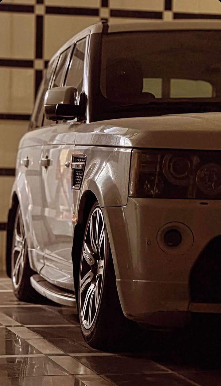 سلام عليكم رانج روفر خليجي 2013 فول Vip 
وتفاصيل موجوده بل منشور ‪ 0783 310 7733‬
