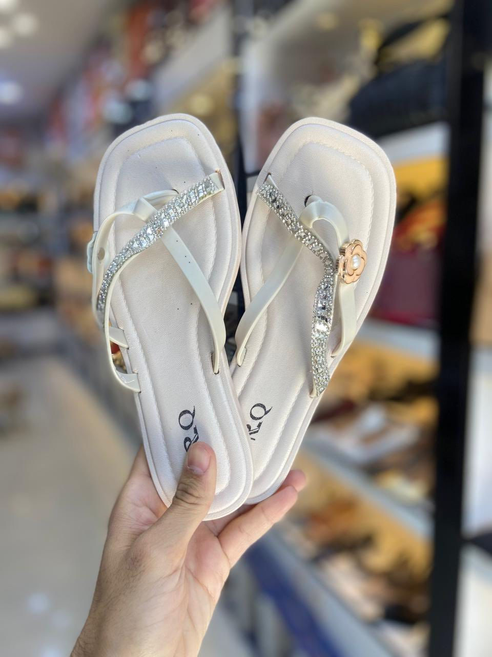 سليبر نسائي
فلات خفيف وحلو
قياسات 37-38-39-40-41
السعر 5.000 فقط🔥🔥🔥
——/——/——/——/——
توجد خدمة #توصيل
 طويريج 2.000
الاقضية البعيدة 3.000
كربلاء 3.000
باقي المحافظات 6.000


**إذا كنت صاحب هذا الإعلان وتريد حذفه لأي سبب، رجاءا أرسل رسالة إلى الدعم الفني**