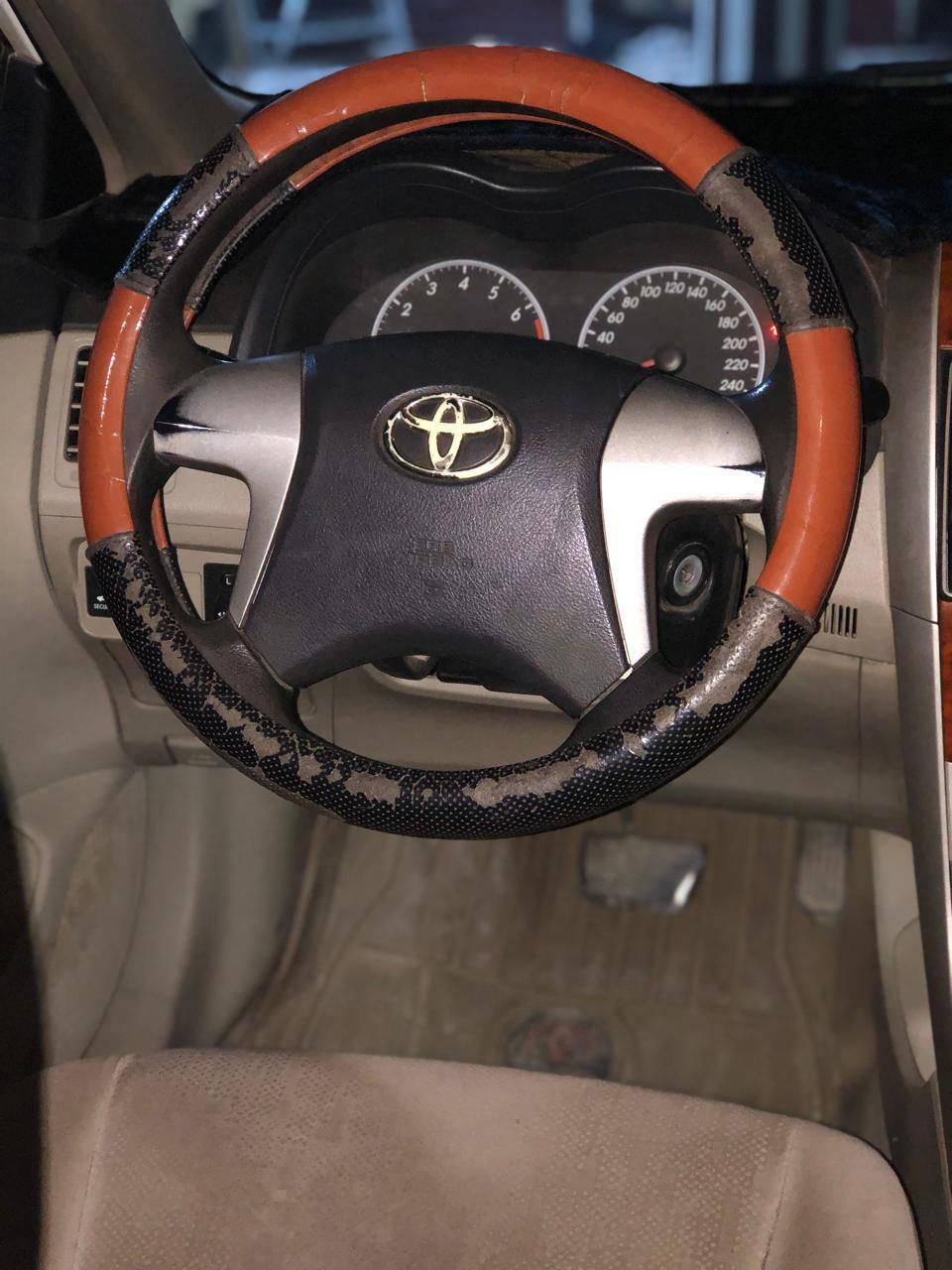 السلام عليكم سياره كورولا موديل 2011 خليجي سياره جاهزه من كل شيء تخم تاير صدر مضبوط محرك جديد السياره جاهزه من كل شيء بيها اربع قطع صبغ بدون دواخل رقم أربيل دولي تحويل ثاني يوم سياره مال جناي سعرها 115 ورقة وبيها مجال بسيط للاتصال شرط التحويل ***********
