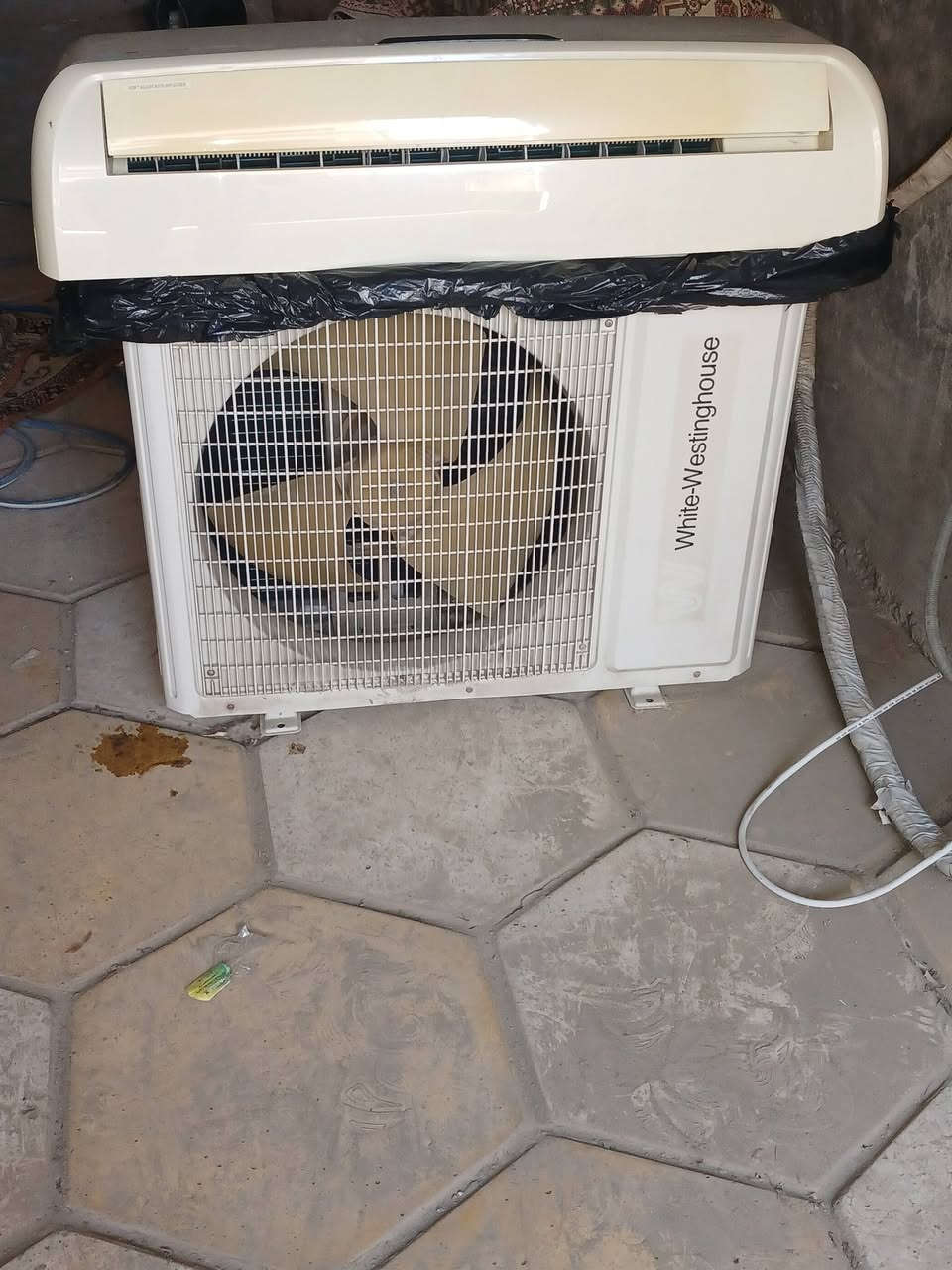 سبلت ٢طن ويستنك هاوس للبيع


**إذا كنت صاحب هذا الإعلان وتريد حذفه لأي سبب، رجاءا أرسل رسالة إلى الدعم الفني**