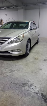 سوناتا 2011 بيع او مراوس  لون شمباني  رقم بغداد الإنكليزي  خير من الله...