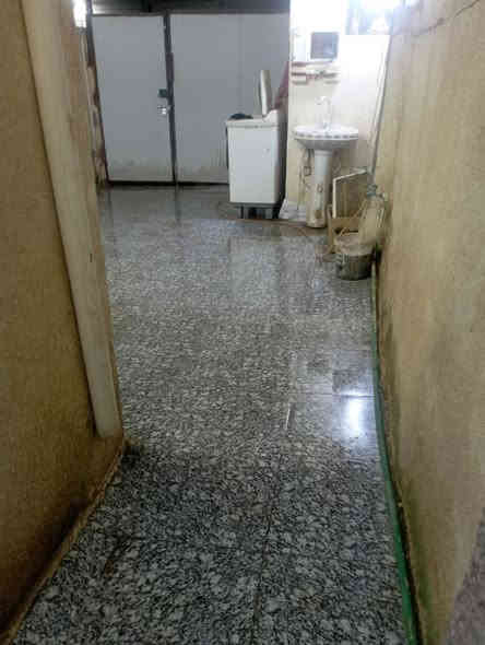 ممكن بيع الدار على المبادره 

دار للبيع طابو صرف بناء نظيف  مساحه ١٠٠ متر 🏠

الموقع / حي المهندسين قرب المجمعات الطبيه 
البناء طابق واحد حديث  
مساحه محتويات الدار /غرفه نوم /مجمع صحي عدد ١ /استقبال واسع وكليدور وموزع /مطبخ  
 
المساحه / ١٠٠  متر 🏘️
واجهه/الدار 🏠٥ متر 
النزال /20
جنس العقار/ طابو صرف  باسم شخص واحد تحويل مباشر باسم المشتري 

شارع ١٠ متر 

مبلغ البيع  110  مليونً بيه مجال بسيط 

للاستفسار اكثر الاتصال على الارقام ادناه او مراسلة الصفحه
________________

⭕️لمن يرغب  بيع عقار او شراء مراسله او الاتصال
⭕️عروض تجاريه
⭕️عروض دور حديثه
⭕️قطع اراضي -
⭕️استثمار عقاري
_____________
🏡🏡للاستفسار مراجعة مكتب سجاد  سامي  قسم العقار 🏡🏡
🌎الكائن حي الحسين قرب حلويات لبنان 
***********
*********** سجادواتساب
