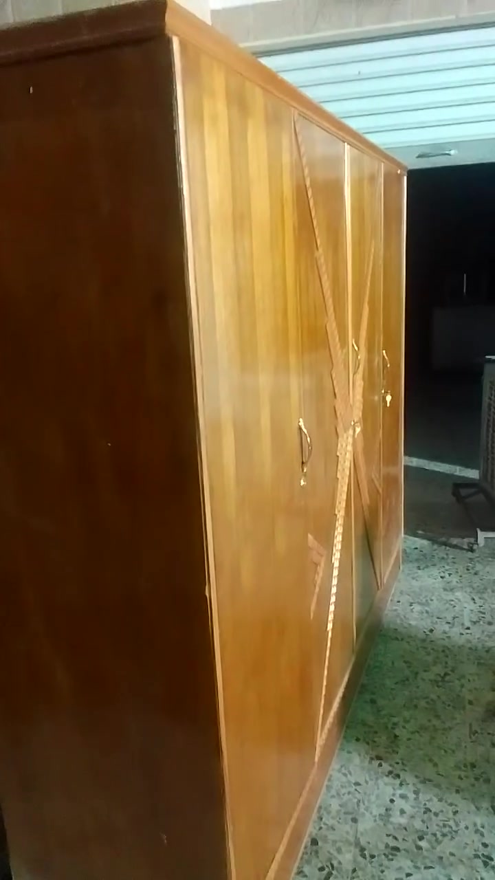 قنصور اربع ابواب شغل ثقيل 175الف استفسار اتصال ***********,,***********
