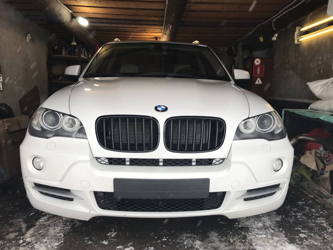 السلام عليكم
قواعد رقم BMW X5
امزون بريطاني السعر ٢٥ الف مع التوصيل


**إذا كنت صاحب هذا الإعلان وتريد حذفه لأي سبب، رجاءا أرسل رسالة إلى الدعم الفني**
