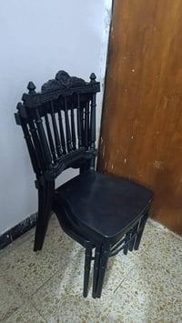 كرسي • للبيع
