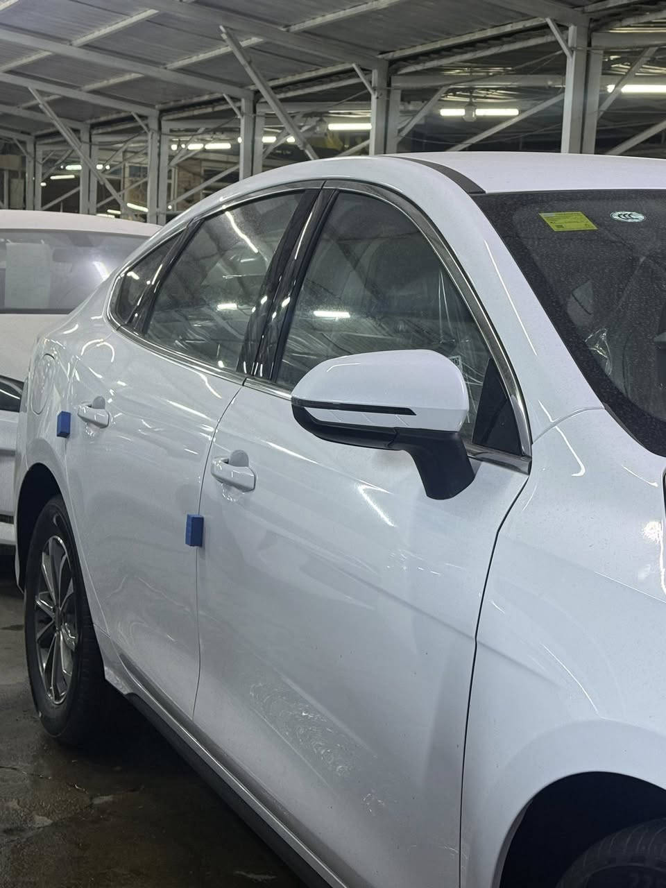 الاتصال ***********
مرقم بغداد كامل 
بي واي دي 2025 

ألون الأبيض 
السعر 19,400
كامل ملحقات 
‏BYD 05 2025
اليكم المواصفات
انتبه السياره : هايبرد & بانزين & كهرباء يعني التفويله الوحده بانزين تمشيك 1200 كيلو
سعه التانكي 45 لتر 
موديل 2025
حساسات 
حجم المحرك 1.5
شاشه اصليه 
كامره خلفيه
هند بريك كهرباء
دشبول شاشه ديجيتال
اوتو هولد
مفتاح التشغيل بصمه
تشغيل عن بعد تحكمات مقود
اوامر صوتيه
منفذ طاقة
منافذ شحن
مقول جلد حياكه
دخول ذكي
3 وضعيات قيادة
اشاير بل مري
تتسع المقصورة ل 5 ركاب
المقاعد جلد رياضي
اريل نفكيتر
اناره داخليه LED
لد امامي LED
‏LED بك لايت
قطعتين تبريد 
مثبت سرعة
حجم الاطار 16
مانع تزحلق
شاحنه خلفية
كير ماوس
البطاريه ليثيوم الاقوى والاطول عمرا في عالم الهايبرد ملاحضه: جميع العده مالته موجوده 
والكيبل الشاحن
والمثلث

🔹بغداد / الوزيرية مقابل المجمع العلمي
