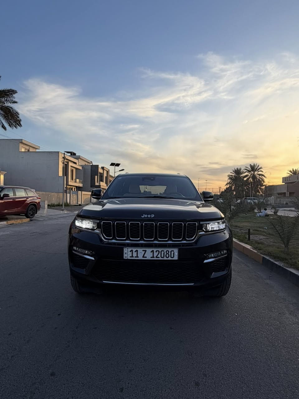 Jeep Grand Cherokee 2024
الموديل 2024 . وارد امريكي دخول جديد مرقم بغداد 
المحرك : 3600
العداد :20 الف  
اللون : اسود زيتوني مغلفه Bbf
داخل سياره لو بيجي 
وضع الشارع/ حساسات  امامي خلفي
فور ويل 
سياره دفع رباعي قياده انظمه جبلي ثلجي صحراء 
شاشه كار ابلي 
مرايات رادار نقطه عمياء 
مري شفط + اشاير 
مكفوله من صبغ وتبديل 
بيه بارد ممبين نهائي 
السعر 318 وبيه مجال مراوس بلقناعه 
***********
