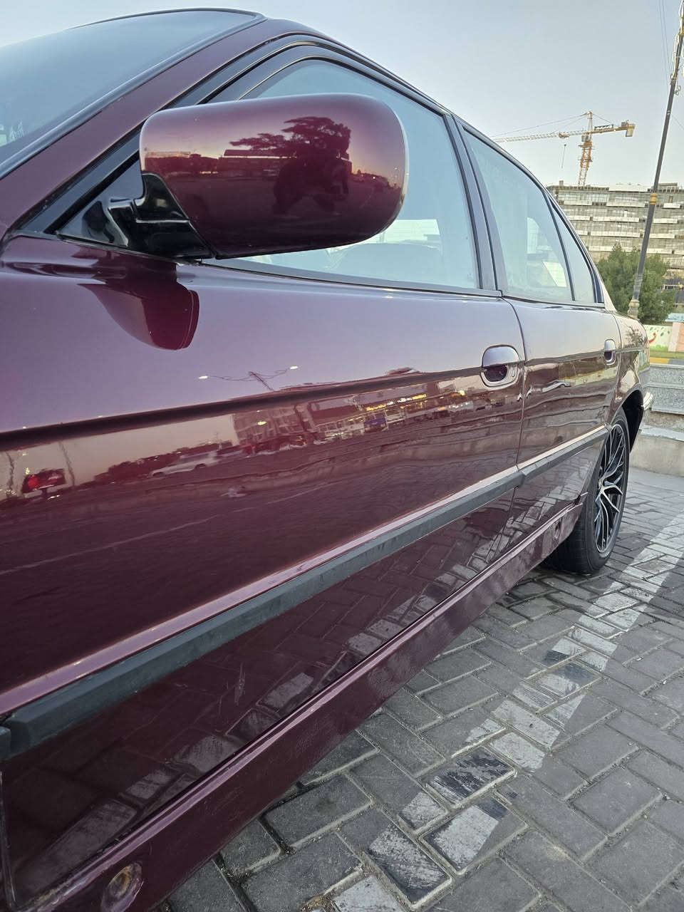 #السلام_عليكم_للبيع
سعر مناسب بلنسبة لنضافتها
 أهل التعديل واللون مميز جايبلكم للون مميز وقطعة نادرة
 بيع او مراوس بأقل واخذ فرق  عندي ضرف محتاج فلوس
🚘 BMW E38 | 740i
صبغ عام اوفر هول الماني
 داخل وخارج درجة اولى 
 عليها  طبقة نانو سيراميك ضمان 5 سنوات 
 1996 أصل
مكينة وگير جاهزات بلاد اصل40
الحدادية: جديدة
رقم أنبار دولي باسمي شخصيا
تحويل مباشر + سنوية لحد 2030
داخل جلد بيجي ملكي
الايرباكات دشبول + درگة + بطاين + شمسيات كلهن سليمات
▫️ سلايت جام بنوراما 
▫️ شاشة كبيرة نظام بلادي
▫️ دبل جام
▫️ غرفة ومواصفات مال 2000
▫️ جنطة شفط
▫️ مري كهرباء 
▫️ سستم صوت كامل عليها 
▫️ سستم ألبينا
▫️ كامرة خلفية دوّارة
▫️ سنتر لوك
▫️ ستيرن كهرباء
▫️ بردة خلفية كهرباء
▫️ 3 أنظمة قيادة
▫️ نظام ترحيب لايت لمضة  ويا السويج
▫️ منضومة زنون وسوارت 
▫️ كشنات أمامي كهرباء 16 حركة 
▫️ تدفئة كشنات
▫️ ويل كب 18 رياضي M5 حديث مميز
▫️  تاير  تخم جديد توني شديتة
▫️ لايت زنون
▫️ كشافات زنون
▫️ بك لايت LED
▫️ تبريد خلفي
▫️ حساسات خلفية
السيارة متعوب عليها مال جناي مكاني السيارة: كربلاء المقدسة
 ***********
        ***********
 السعر علق تم بالتعليقات ويجيك رد 
بسبب نفوس ضعيفة ماكتبت سعر بدون كسران رجائاً
