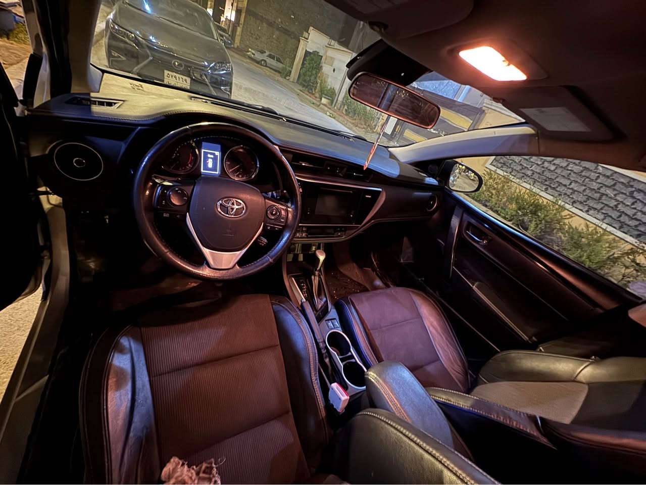 سلام عليكم كورلا 2017 للبيع بيه 3 قطع 
السعر 130
بغداد 
*********** بغداد, العراق
