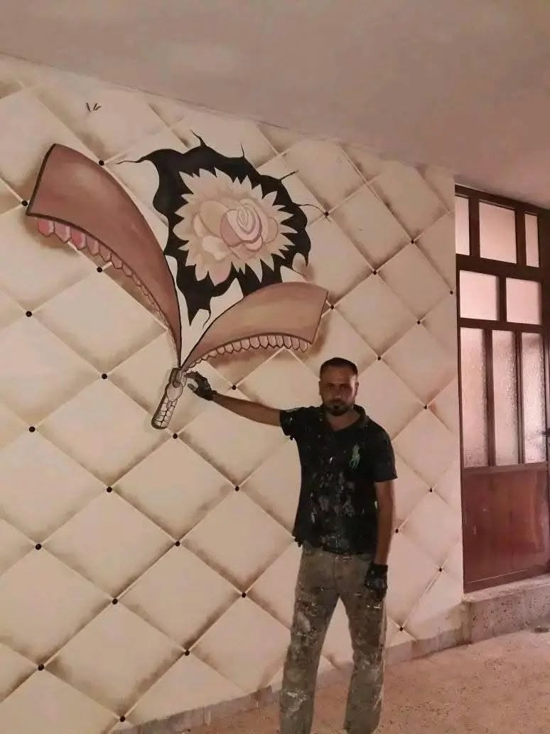 السلام عليكم شغلي صبغ ديكور رسم سقوف ثانويه معالجه الرطوبه ورق جدران اشتغل جميع محافظات العراق صبغ الغرفه ٢٥ الف عمل فقط، ربيع الصباغ ***********
