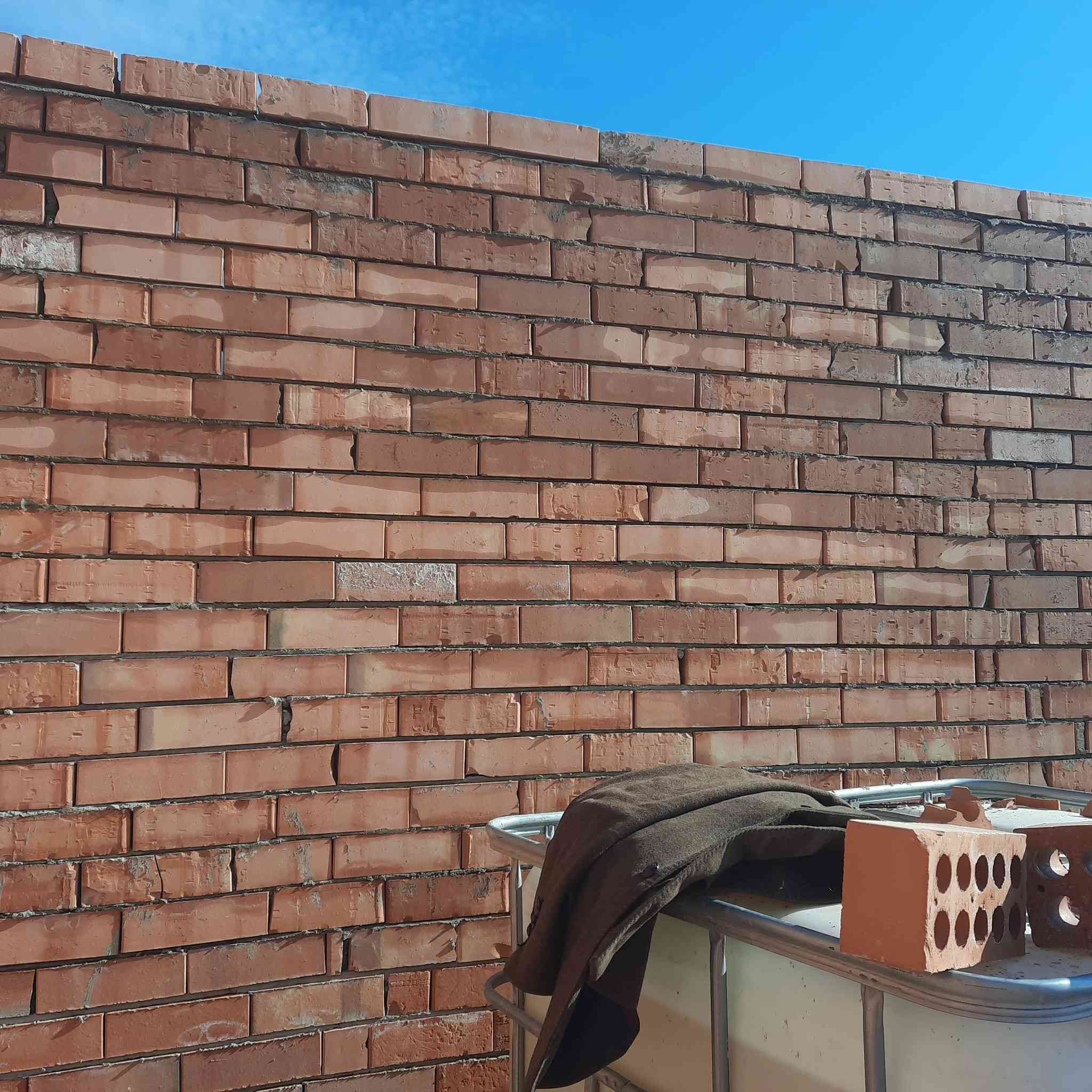 خلفه بناء احمد الجبوري شغل على دبل ومغطوعه نضافه الموقع نضافه شغل تصال الواس اب.ورقم الله يرزقكم خلفات ثنين متفرغ حاليا الله يرزقكم ***********
