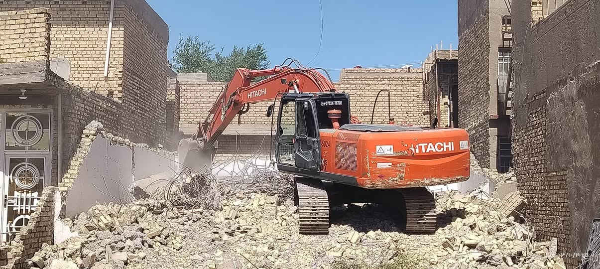 كادر جاهز لتفليش البيوت القديمة ورفع الأنقاض
وتسليم ارض جاهزة للبناء الحديث بأسعار مناسبة

***********
