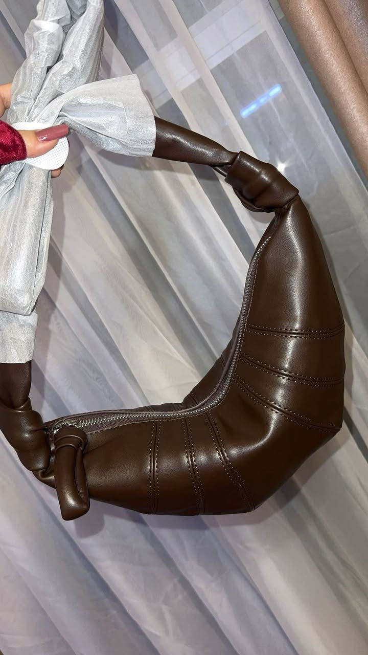 حقيبه ماركه LEMAlRE صنع في Spain
لماري مو بس ماركه إحساس يلبسني ثقة 🤎👑


**إذا كنت صاحب هذا الإعلان وتريد حذفه لأي سبب، رجاءا أرسل رسالة إلى الدعم الفني**