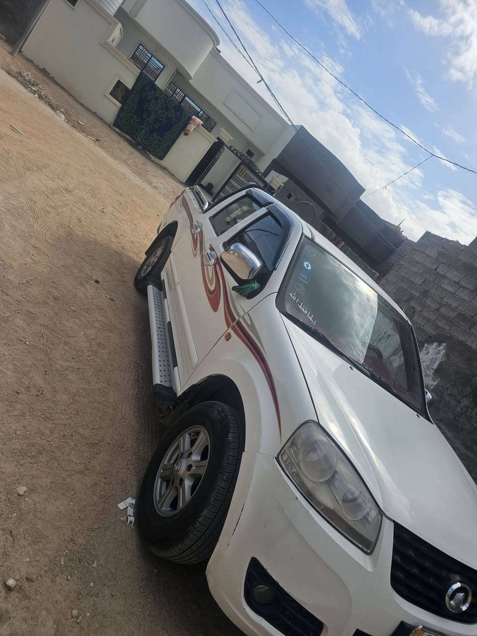 سياره البيع كريت ويل موديل2017رقم قادسيه انكليزي سنويته مجدده ال 2030 سياره مكفوله كفاله عامه من ضربه وتبديل وخياس محرك وكير شرط تبريد شغال تخم تاير حداديه جديده سياره مال جناي سعره 105وبيه مجال مكاني نجف رقم الهاتف ***********
