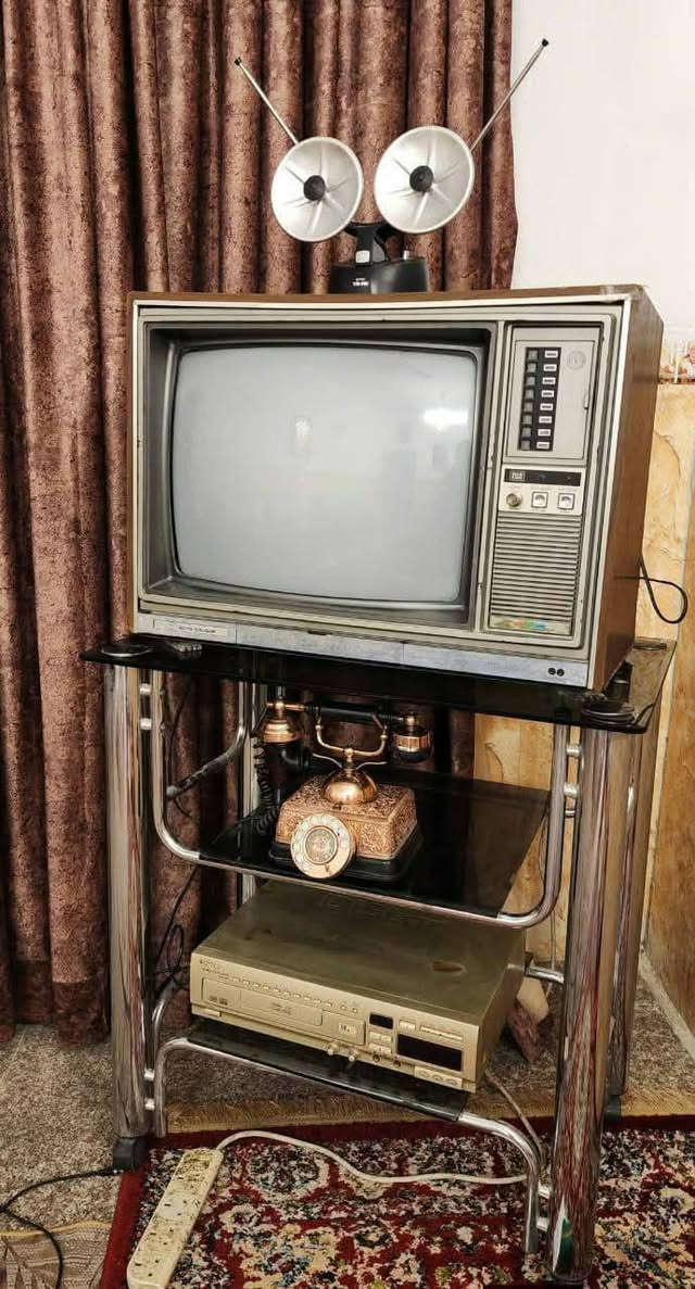 تحف وانتيكات
الاستفسار واتس اب او ماسنجر 
***********
