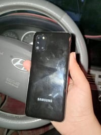 للبيع اي 31 الجهاز حلو نظيف فقط امبدل شاشه نوعيه زينه وبيها فطر ما مؤث...