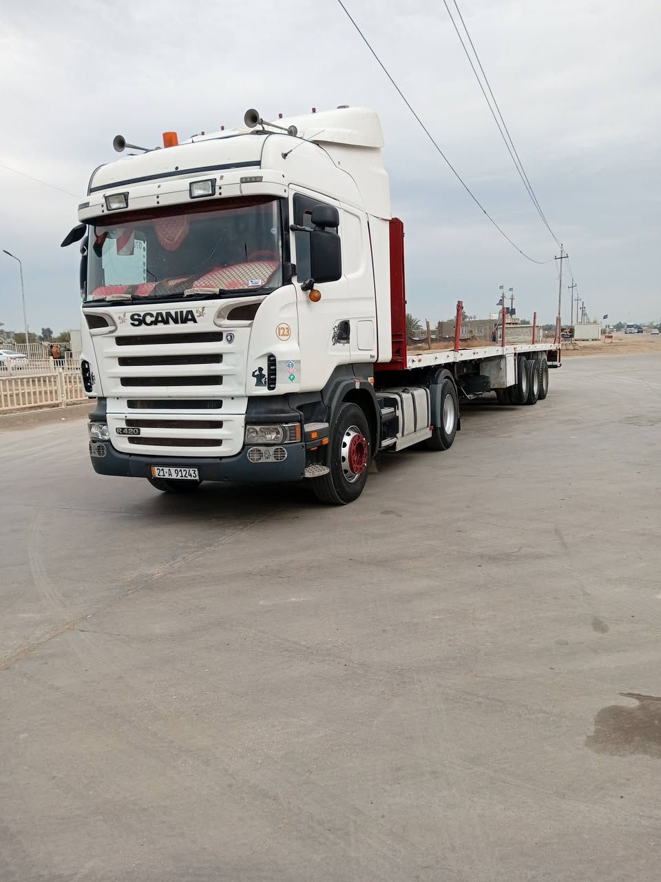 سلامو عليكم سكانيه موديل ٢٠٠٥ كفاله عامه راس وعربانه مكينه انجكشن عربان مزوج رقم سليمانيه دولي شرط تحويل سعر (٢٥٥(وبيه مجال /***********
