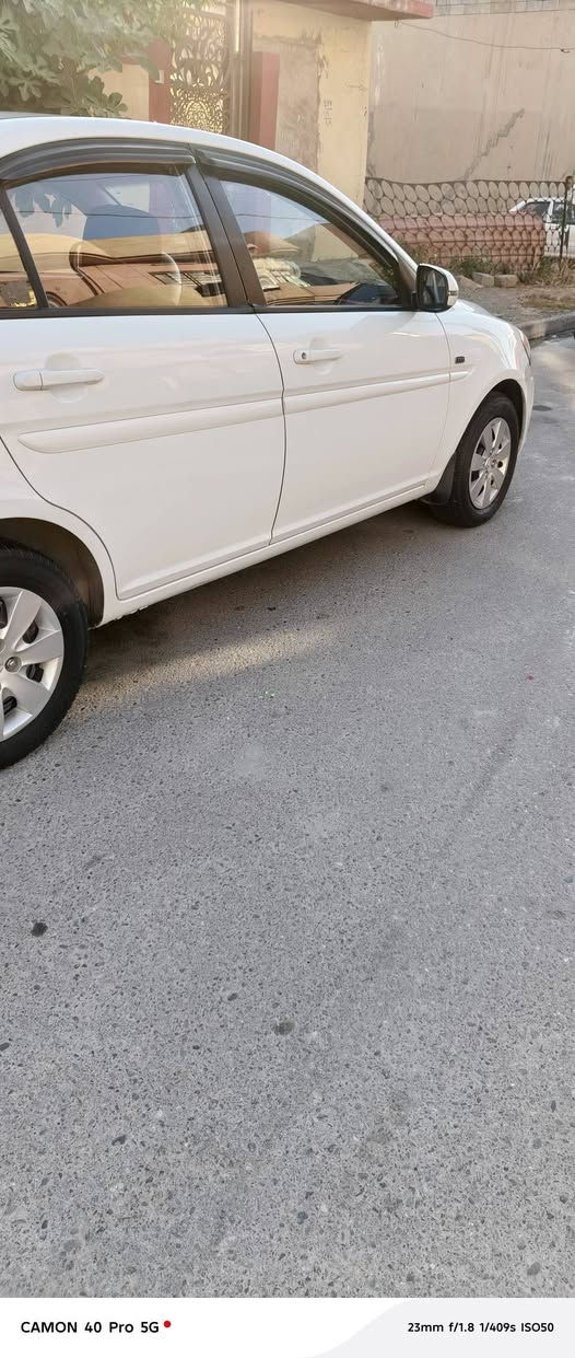 اكسنت ٢٠١١ سيارة وضع شركه رقم جديد سنويه ٢٠٢٩ سياره بيها فقط بارد باب الخلفي جه النفر لتواصل على الرقم 
***********
