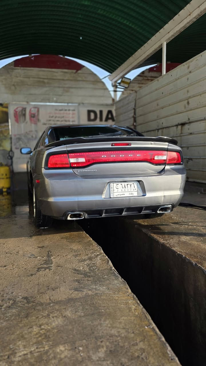 يالله
جارجر موديل 2011
السياره بسمي رقمها بغداد الدولي شرط التحويل ثاني يوم مكينه3600 v6 مامفتوح شرط كير عصا صار شهر من شديته اكسل شرط الفحص
عليها ادامه حداده عامه صدر امامي وخلفي 
تخم تاير كشن كهربائي لايتات زنون تدفئه تبريد خير من الله
شاشه كبيره اندرويد كامره خلفيه حساسات كلها شغاله
السياره جاهزه متعوب عليها و ترايك وين مايعجبك 
السياره بيها تبديل قطع ابيع حزام مكاني البصره السعر ١٣٥ وبيها مجال( ملاحظه :اقره المنشور عدل يلا تتصل فدوه )
للاستفسار ***********
