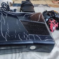 اسلام عليكم اكس بوكس 360 يحتوي علا 35 العبه نظافه 95 بل ميه سعر 85 ا ا...