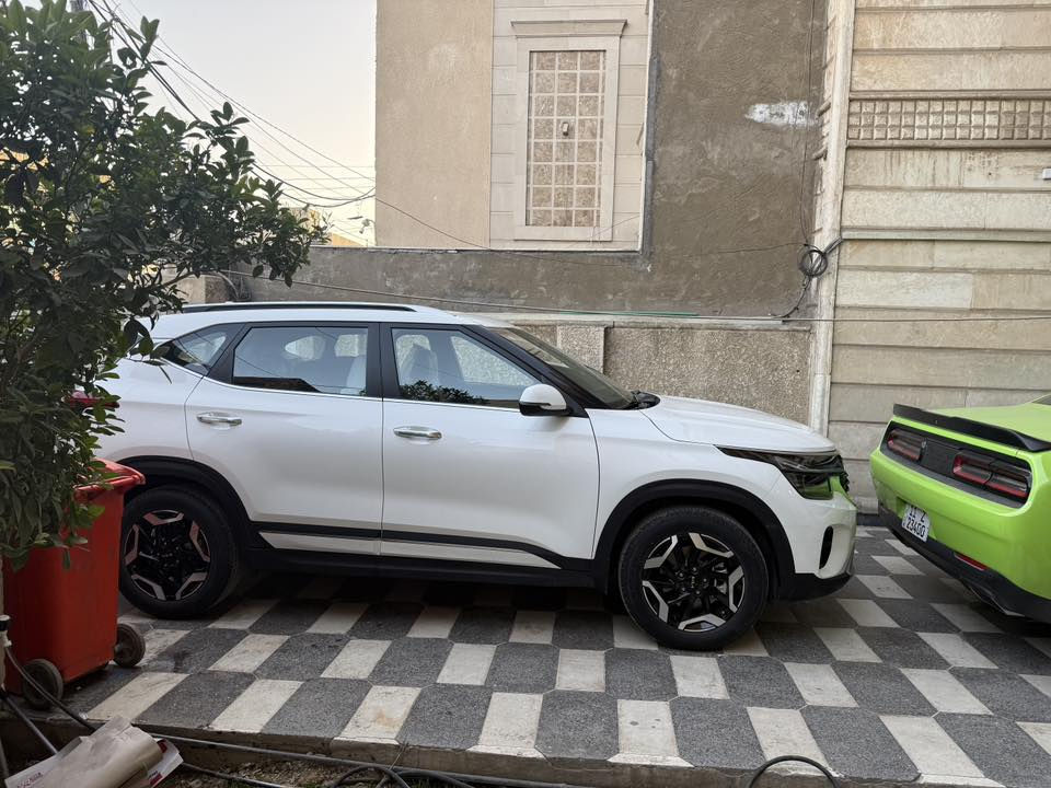 السلام عليكم سليتوس موديل ٢٥ بغداد ام الضمان الدولية ماشية ٩ الاف السعر ١٨٠ قفل ***********
