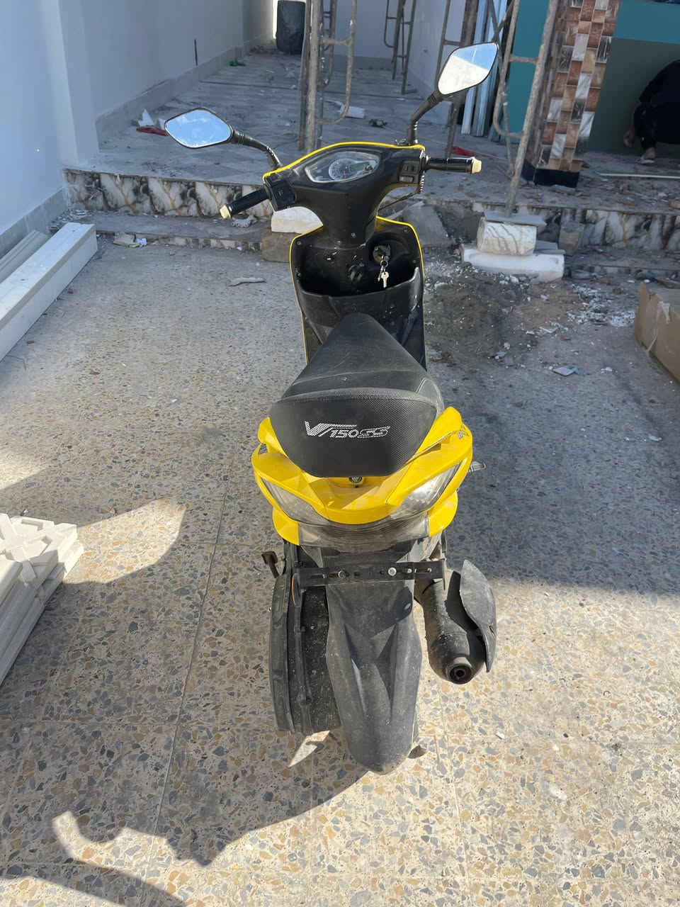 لبيع
أف إس نضافه خير من الله 
اوراق حاويه تجي تجيك و تشوف سعر ٥٠٠ الف بيه مجال حك جيه 
***********
