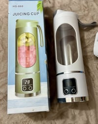 خلاط يدوي • قابل للشحن