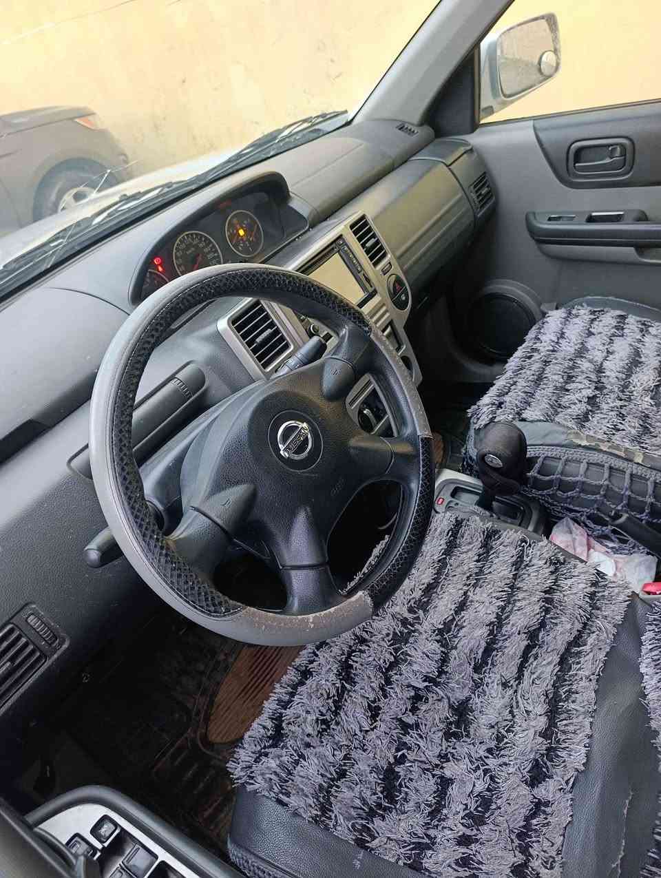 نیسان ئێکسترا 2010 بێ سبوغ بێ لێدران تۆماتیک ده بل اکسل سه لاجه جام کاره با گێر و مە کینە ته برید تاخم تایه توند و تۆلی غرامه به ناو کردن به شه رت هیچ مه سروفی تیدانیه سحری 105 وه ره قه و که مێک مه جال شوێن مسیف کۆڕێ *********** شقلاوة, أربيل
