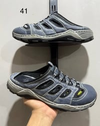 تخفيضات 🔥🔥🔥🔥🔥 سعر البوت10 تلاف الأحذية الأخرى عله 5 تلاف بوت بآله اورب...