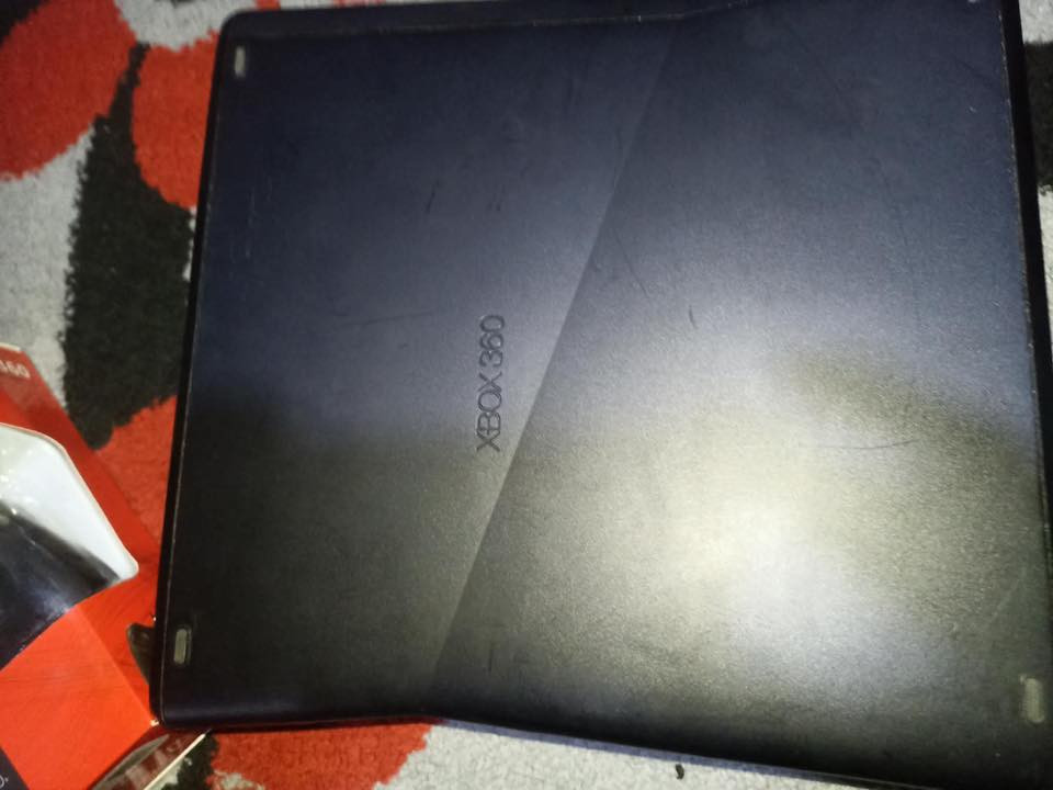 مكلف بالنشر ايشي تحتاجه اتصل ع الرقم اكس بوكس 360 للبيع جهاز نضيف كلش توصيل ماعندي عنوان الموصل حي البكر 

‏‪***********‬‏
