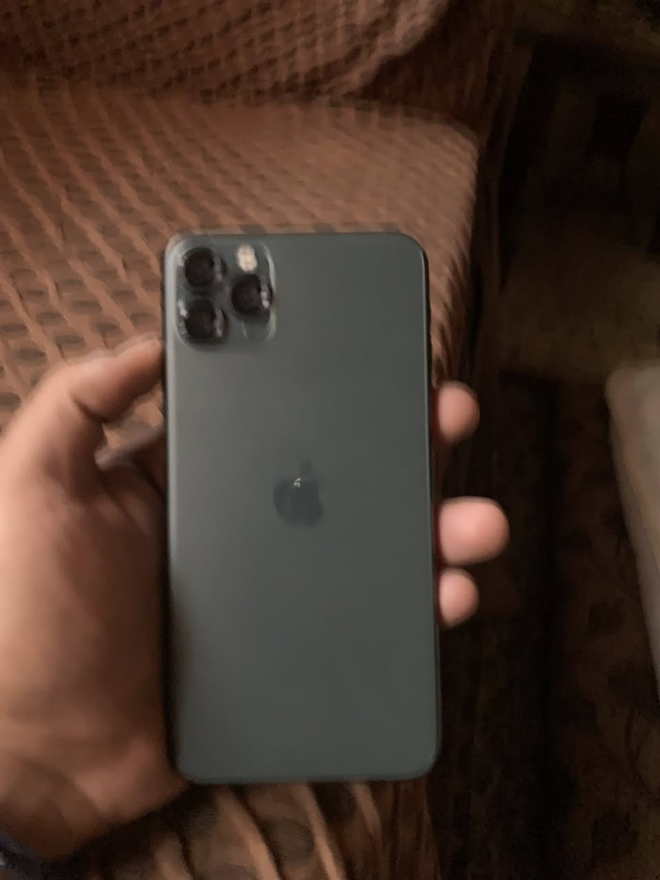 آيفون ١١برو ماكس جهاز كلش نضيف امانت الله بس بدلتله شاشه وبطاريه وفيس إيدي مادري ليش ماشتغلت بس جهاز يخبل  سعره ٢٥٠ وبي مجال حك الجيه  الاتصال واتس أو رقم ***********
