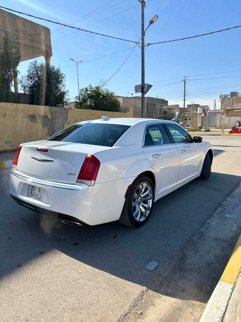 اوباما ١٩ دخول جديد على بكتاب ضباط تحويل مباشر رقم واسط لمتد فول عدى الفتحة كلين بدون حادث مكفولة من الصبغ والتبديل والبارد مكان السياره النعمانية السعر ٢٨٠ وبيهه مجال
***********  الي يريد يتأكد من السياره هذا رقم الشاصي 
2C3CCAEG2KH528741
