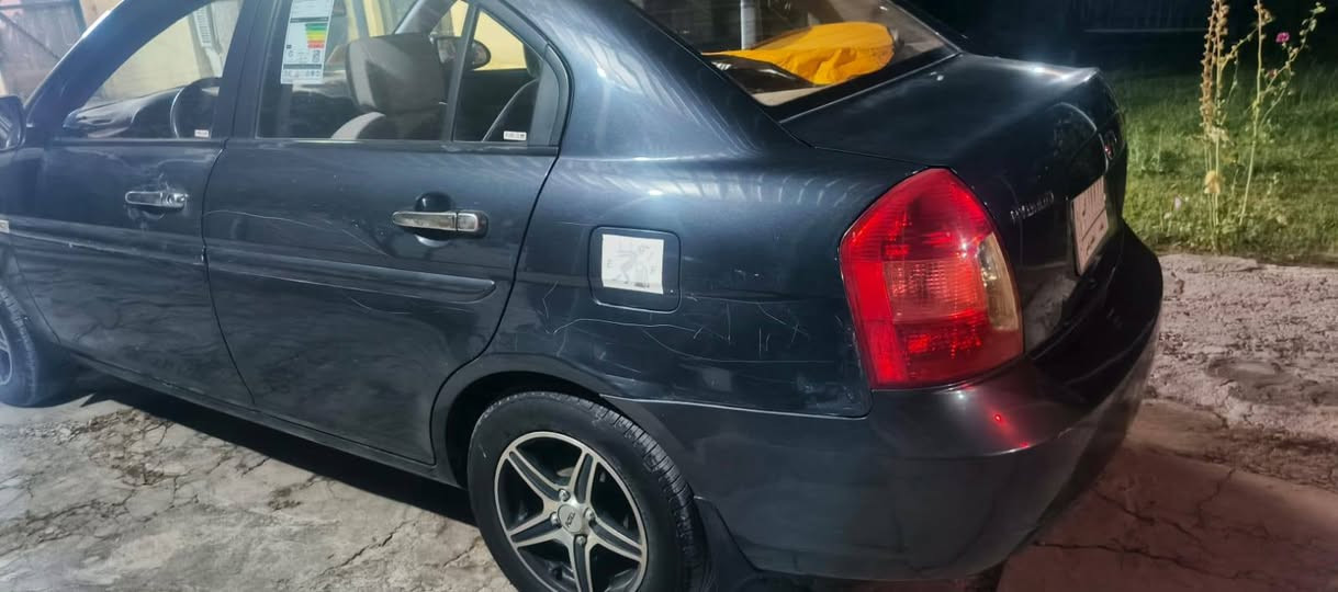 اكسنت ٢٠١١ خليجي رقم بغداد  سيارة نظيفة  باسمي لا ضربة بيه شويه رشات صبغ اثر جراد محرك ١٤٠٠كير تبريد كهربائيات تايرات باتري جدا نظيفة خير من الله مكاني بغداد دورة السعر  ٨٥  بيه مجال التواصل مع رقم هاتف***********صور السيارة مرفقة ضمن منشور
