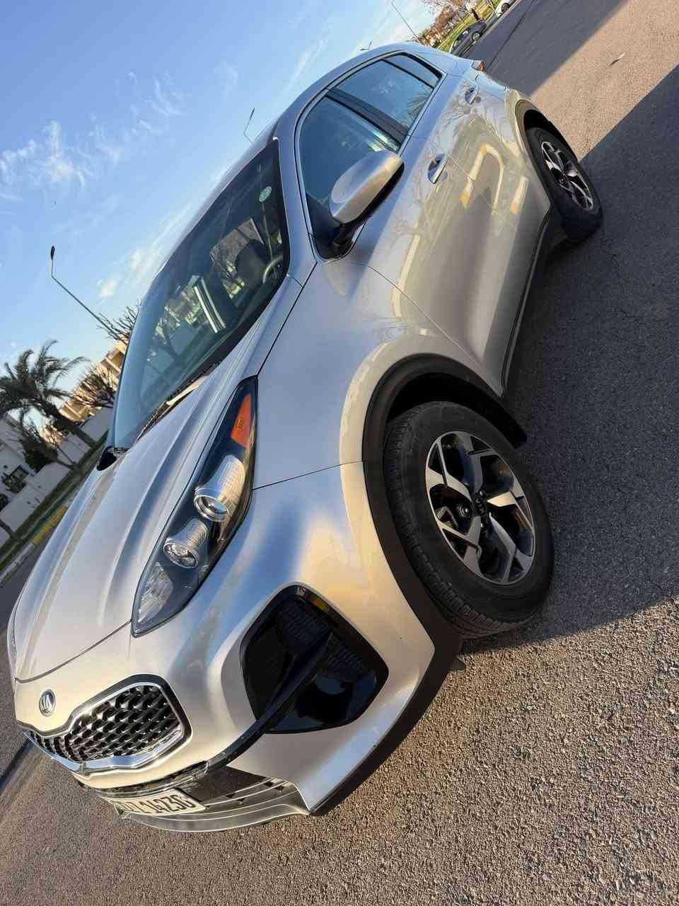 للبيع
سبورتج 
موديل 2022 
ماشي 68 الف كليو 
السيارة جاهزه من كلشي 
اي مصرف مابي بعده ع وضع اشركك 
ماكن السيارة بغداد
*********** حجي كرار 
السعر 130 قفل عندي عمليه
