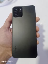 انفنكس هوت 50i ذاكرة 256  رام 16  بطاريه 5000 السعر 125 الف  وبيها مجا...