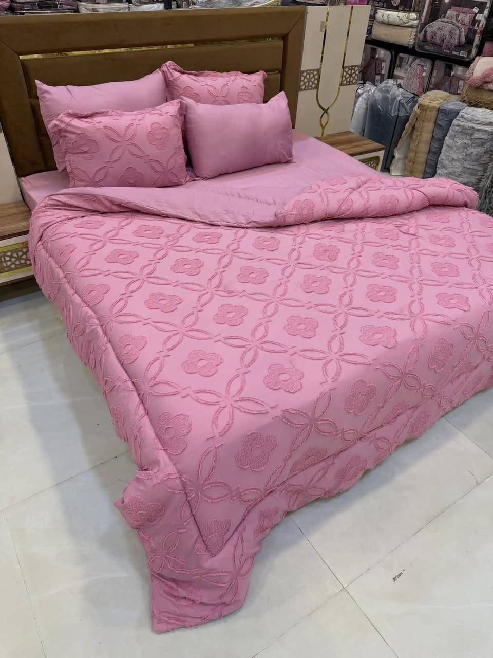 “اختيارك لمفروشاتنا يعكس أناقة ذوقك وحرصك على جودة الحياة.”

جديدنا مستمر 😍🫰

⁨ ⁨ ⁨ ⁨ تم وصول لحاف نفرين بوهيمي صيفي  حفر  خامه ناعمه  موديل يخبل خامه روعه و  نقشات تخبل 🔥
قياسات 
فوللللللللل🔥🔥

1⃣قياس الحاف /٢٥٠ *٢٣٠

1⃣قياس الجرجف / ١٨٠ *٢٠٠ 

2⃣وجه مخدة سادة

2⃣وجه مخدة منقش 

السعر 35 الف فقط 😍✨

متوفر توصيل لجميع المحافظات ✨


**إذا كنت صاحب هذا الإعلان وتريد حذفه لأي سبب، رجاءا أرسل رسالة إلى الدعم الفني**