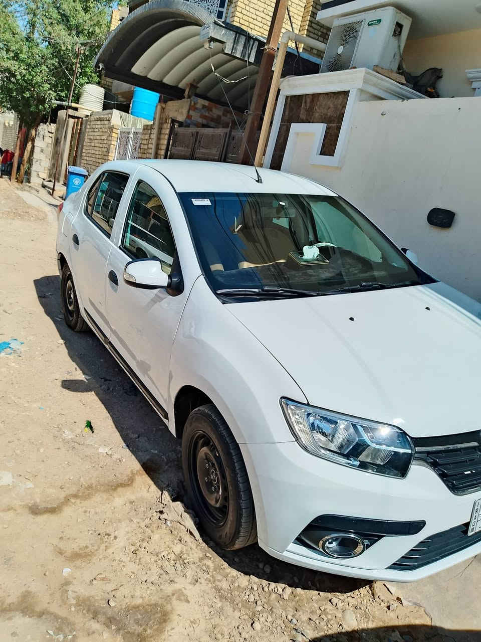 رينو سمبل  2019
رقم بغداد تحويل مباشر مشروع وطني 

سنوية منتهي قبل شهرين 

تبريد ثلج

كير اوتو

بيها صبغ 3 قطع

مكان السيارة بغداد 

السعر  68ورقة وبيها مجال

الشراي يتصل

***********
