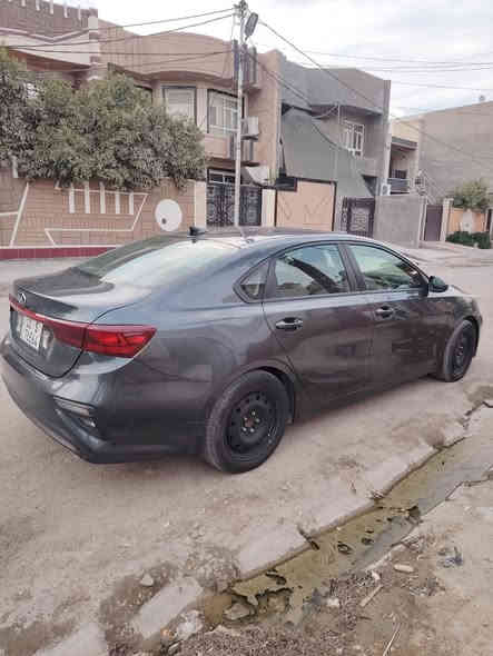 كيا فورتي 2020 كير عادي 7 نمار مكينة 2000دوش تدفائة بل كشنات  سيارة مال جناي حلو ونظيفة... ضرار الباب السائق والباب الخالفي بدون دواخل بجم كاباس...
شاري يانتصل***********
