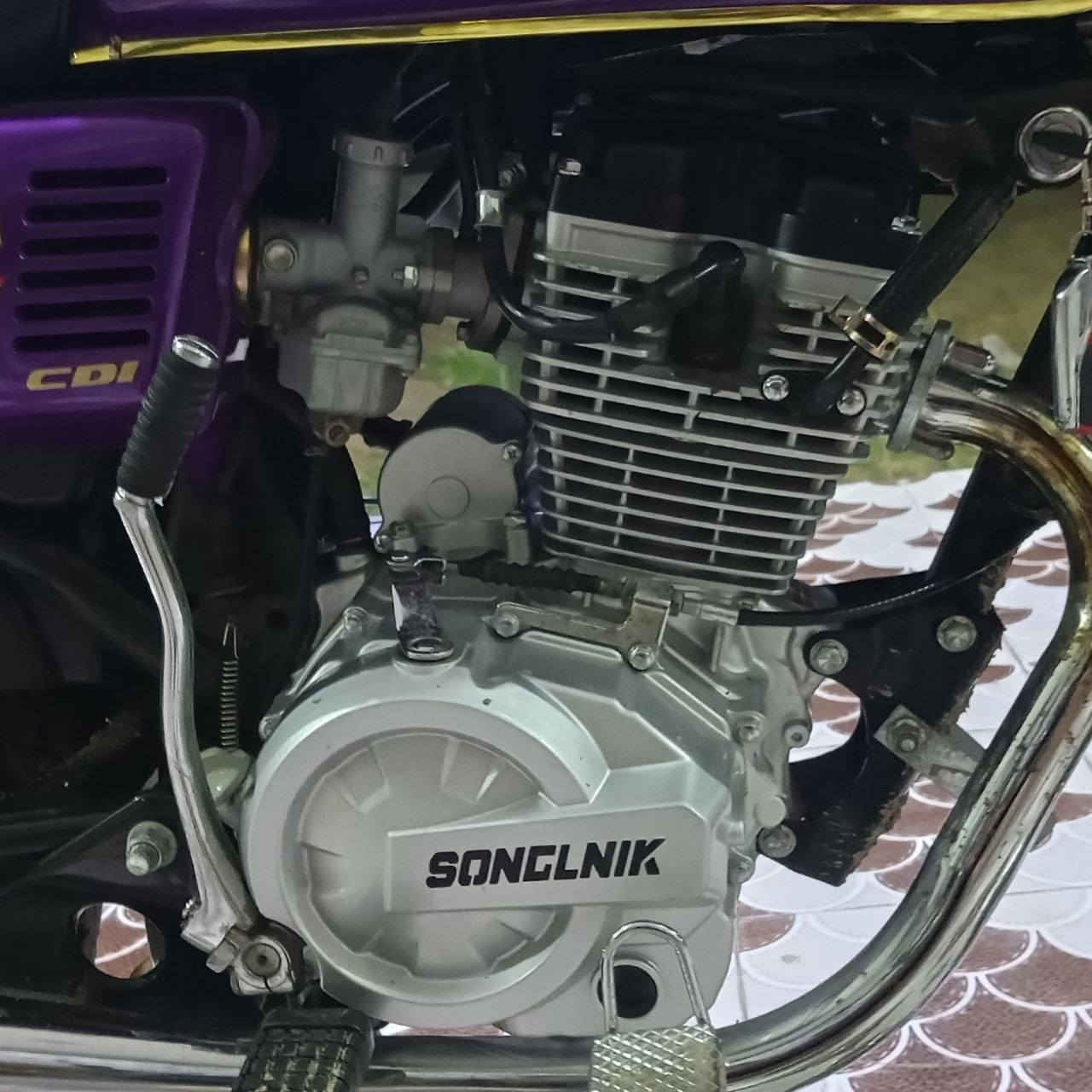 للبيع دراجه سيفان 25 محرك 200 دراجة صارلهة شهرين من طالعة جديده ما ناقصهة برغي السعر800 مكاني الحلة الحمزة الغربي ***********
