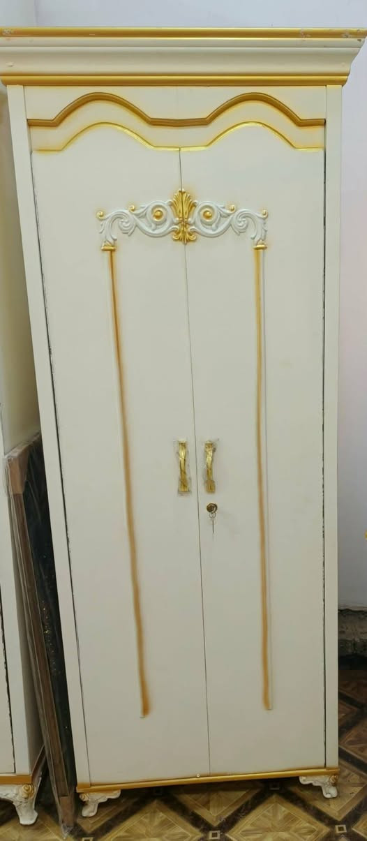 السلام عليكم ورحمة الله وبركاته
1- غرفه اخشاب جديده 
2- ما مستخدمه 
4- عنوان بغداد المحموديه حي بدر 
5- رقم الهاتف***********  
6- رقم الهاتف *********** مراسله ع واتساب
