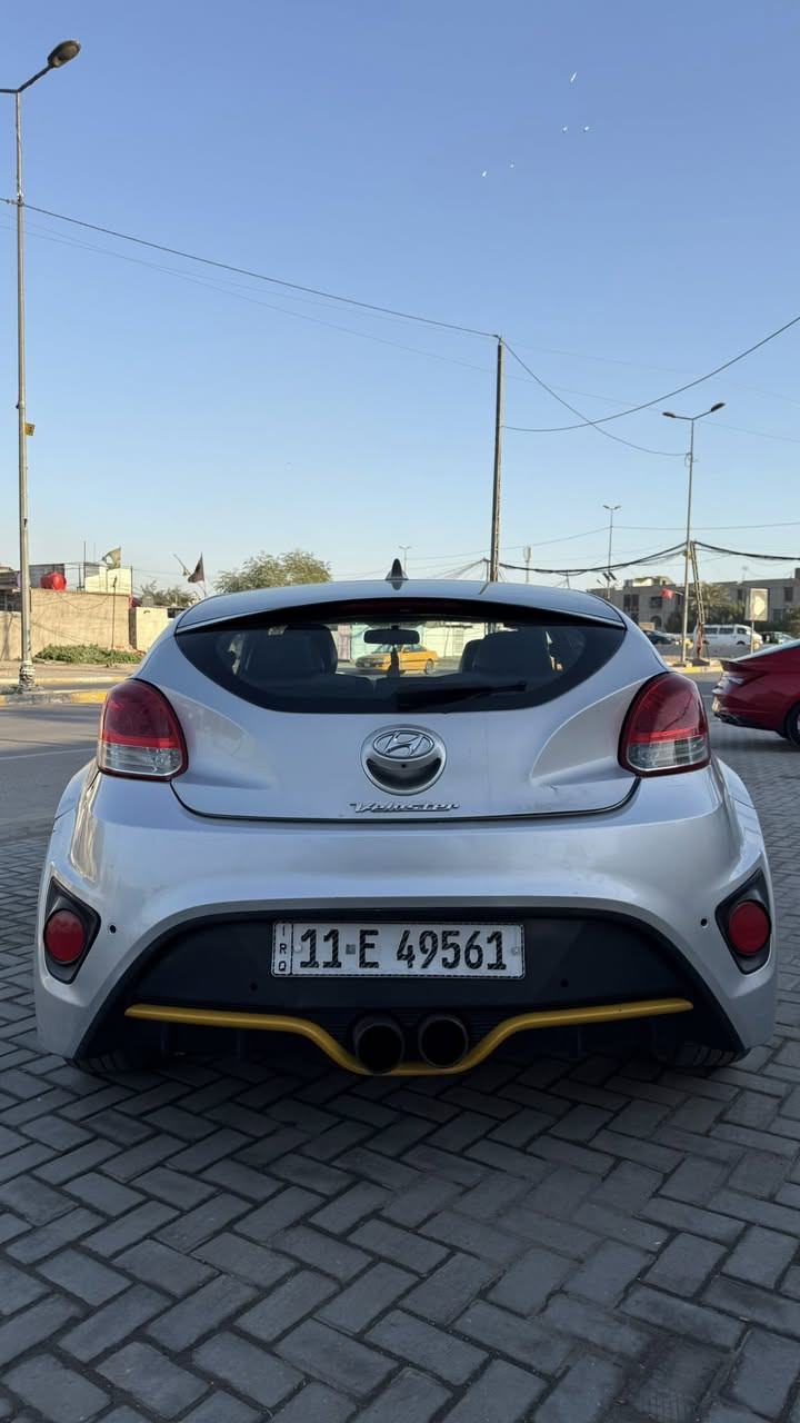 فولستر 2015 بيها صبغ شكم قطعة احسبها حزام
نص بانوراما فول تحكم ستيرن شاشة كبيرة كاميرا خلفية  كروس سرعه 
كير ومكينه مكفولات بدون ايرباك 
السعر 83 وبيها مجال بسيط 
للاستفسار ***********
