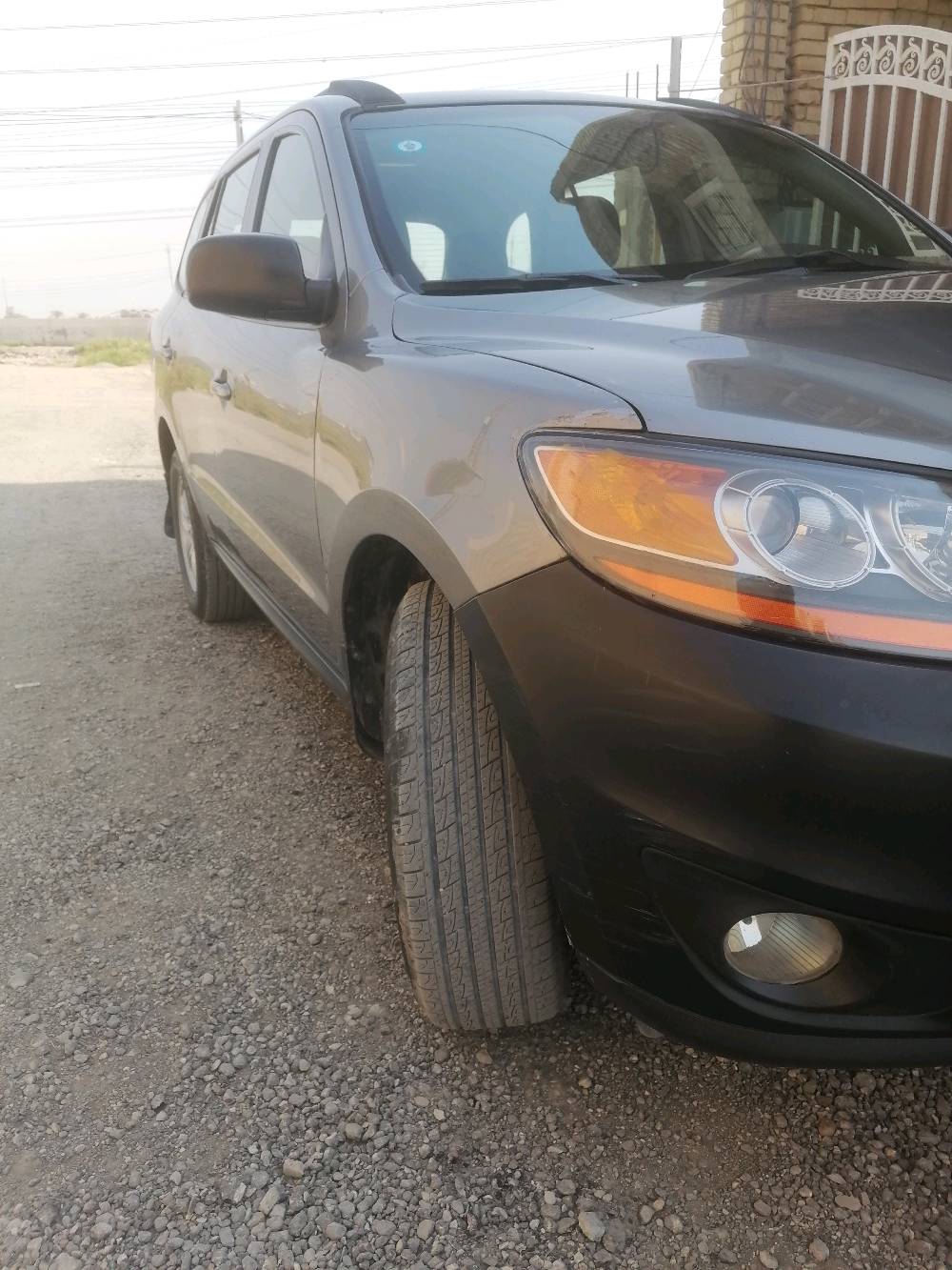 سنتافي وارد أمريكي 2011 محرك 2400 سياره ليبل واحد بدون صبغ او تبديل حادثها ضربه خفيفة جاملغ امامي ايمن بدون صبغ او تبديل السعر المطلوب 125$ وبيها مجال بسيط 